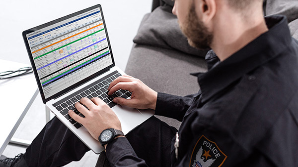 KenCom 911 Simplifies Scheduling and Improves Staff Connectedness with Aladtec